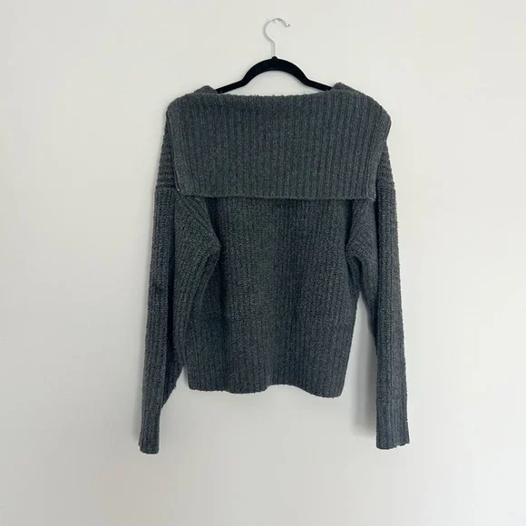 Cozy Gray Women's Sweater - Picture 5 of 5
